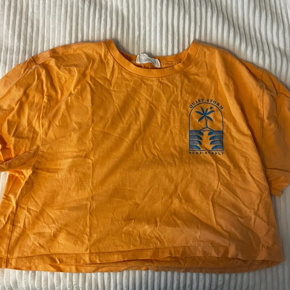 Cropped tee - Picture 1 of 2